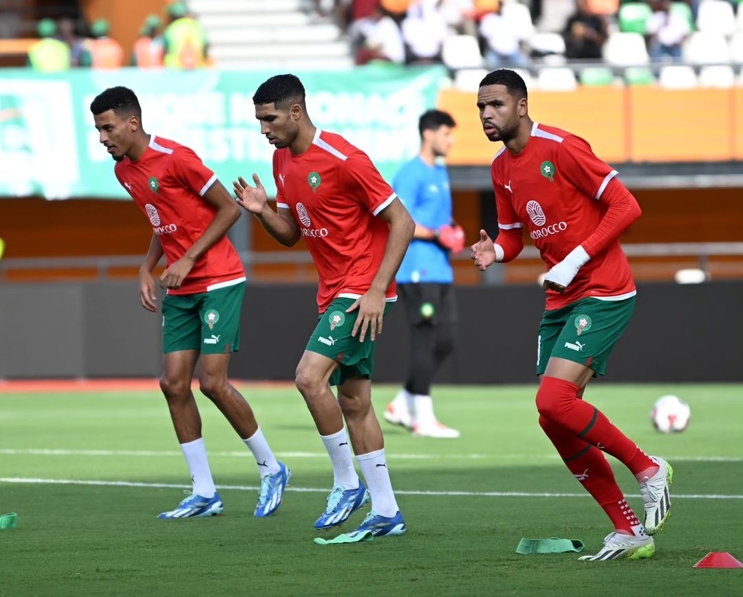 الجماهير المغربية تصنع الحدث في ملعب هوفيت بوانيي