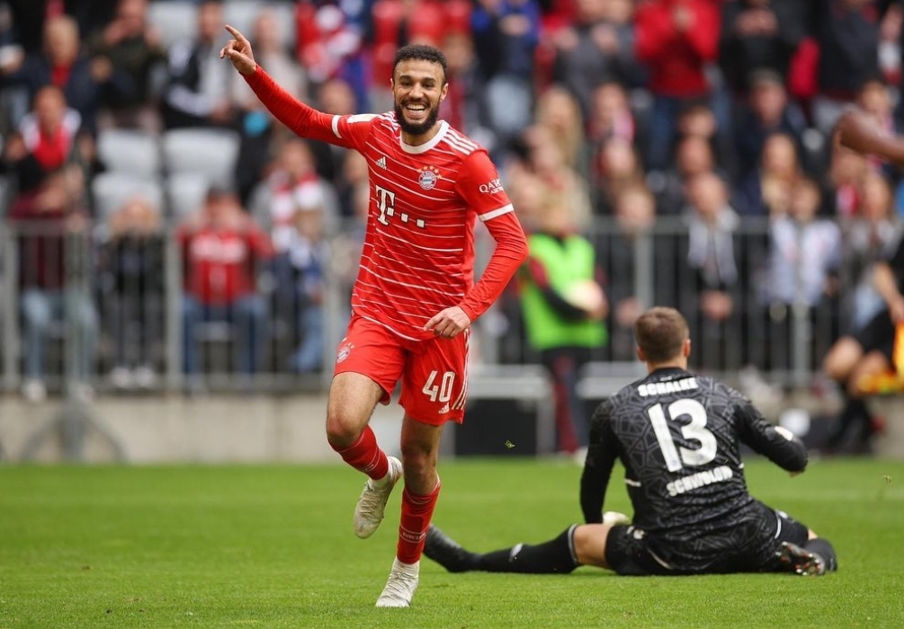 بايرن متمسك بمدافعه المغربي