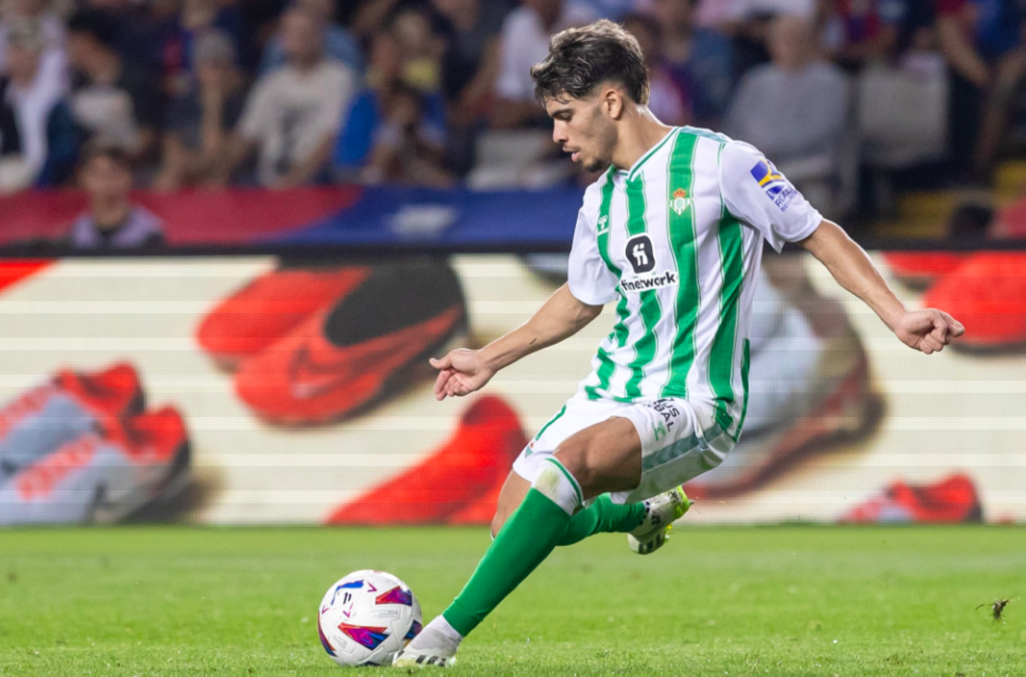 الزلزولي يريد  الثالثة  ثابتة