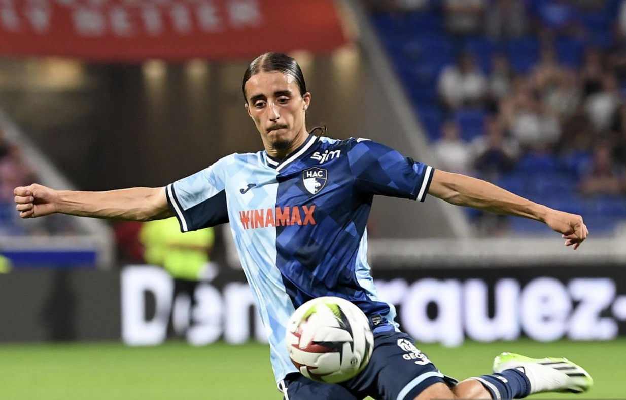 نقطة لكيشطا والعيناوي يهدر الفوز