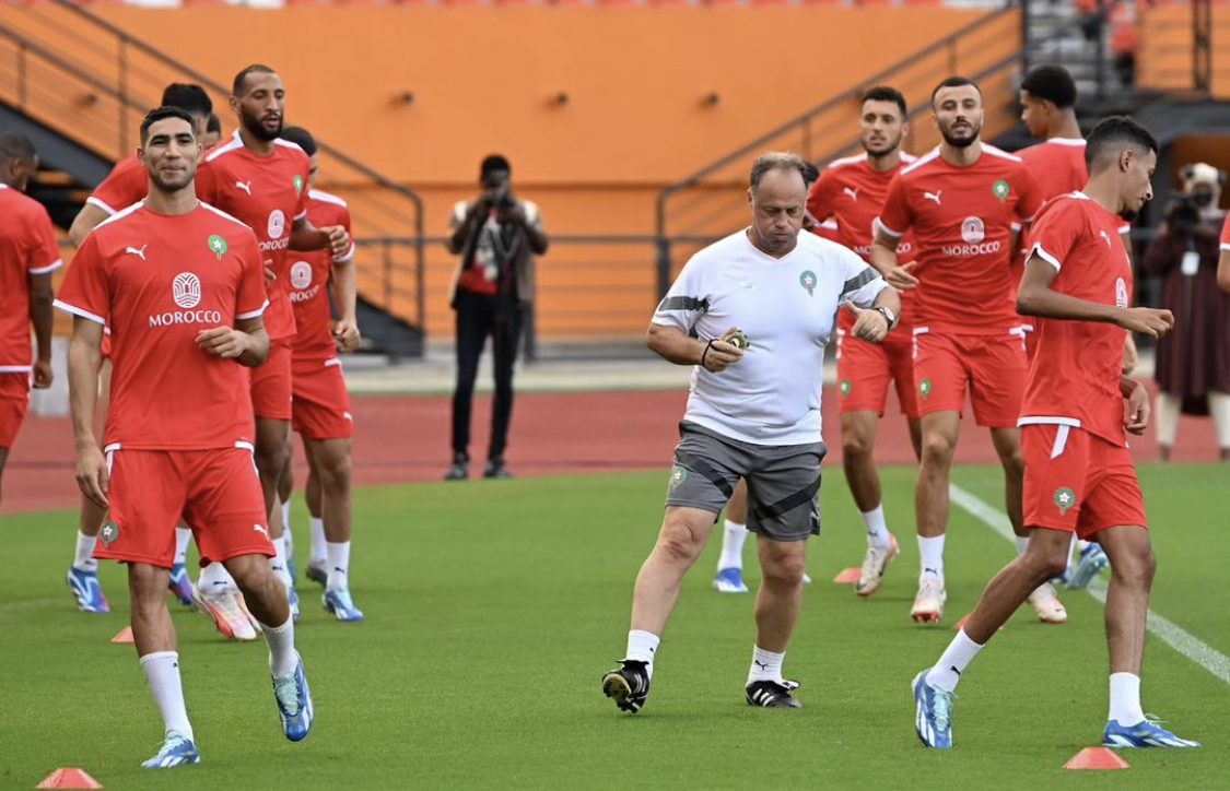 الأسود أنهوا التحضيرات لودية الفيلة بملعب هوفييت بوانيي