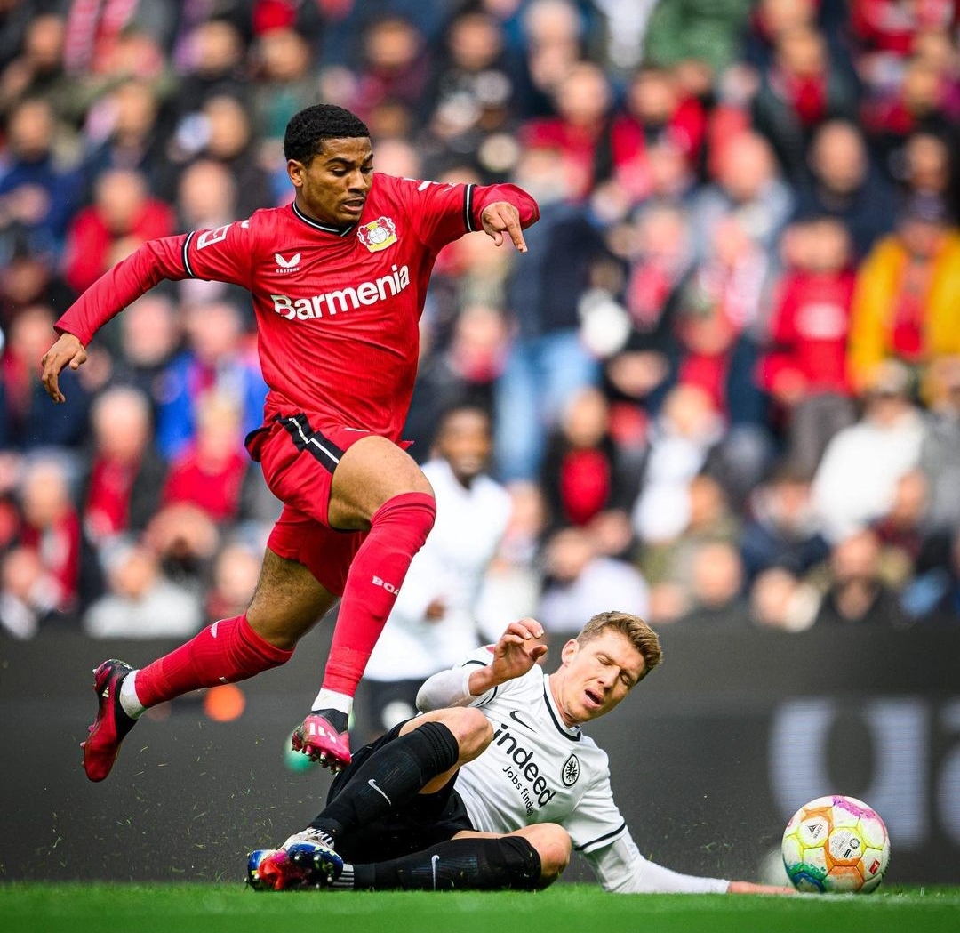 عدلي يستمر في صدارة البوندسليغا