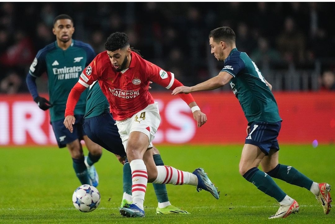 صيباري يضع أملاح خلفه في فكر مول النية