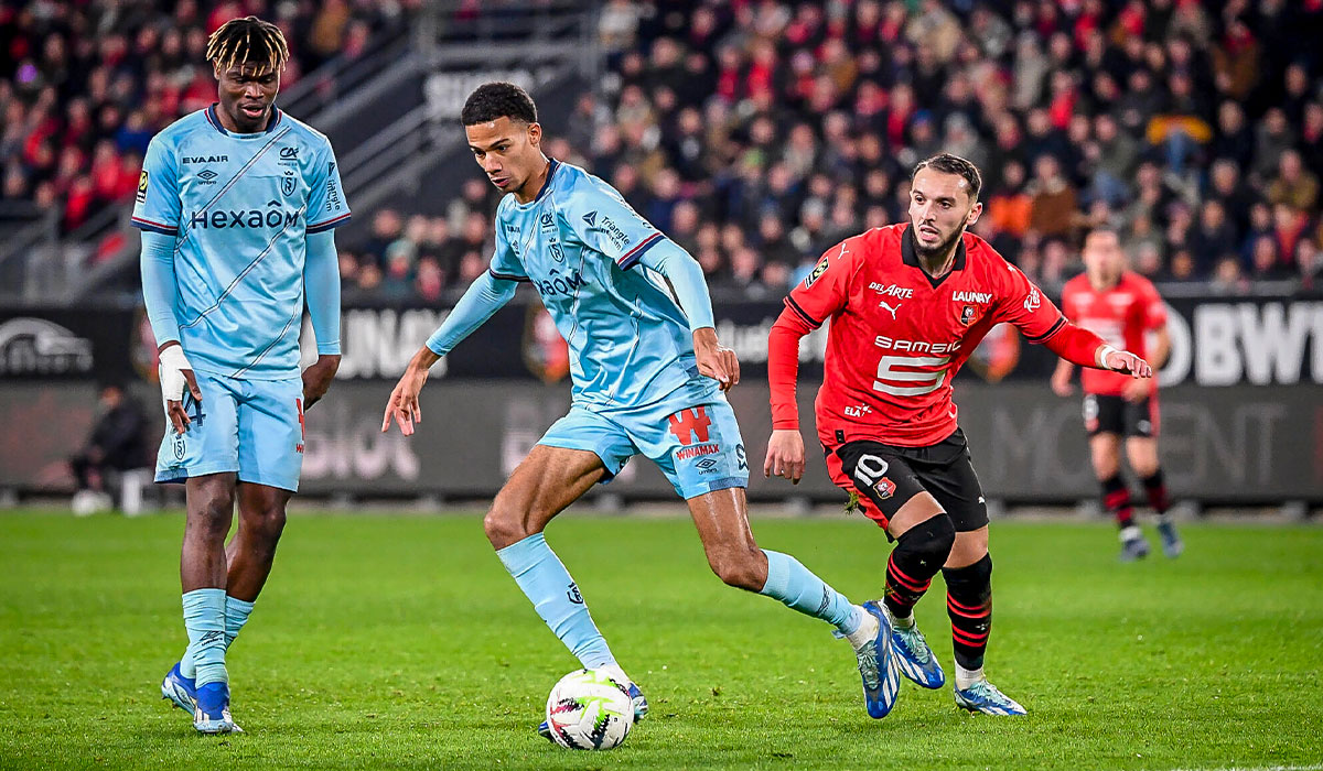 يحضر   الكان  أول مرة أمير ريشاردسون نخلة رانس الباسقة