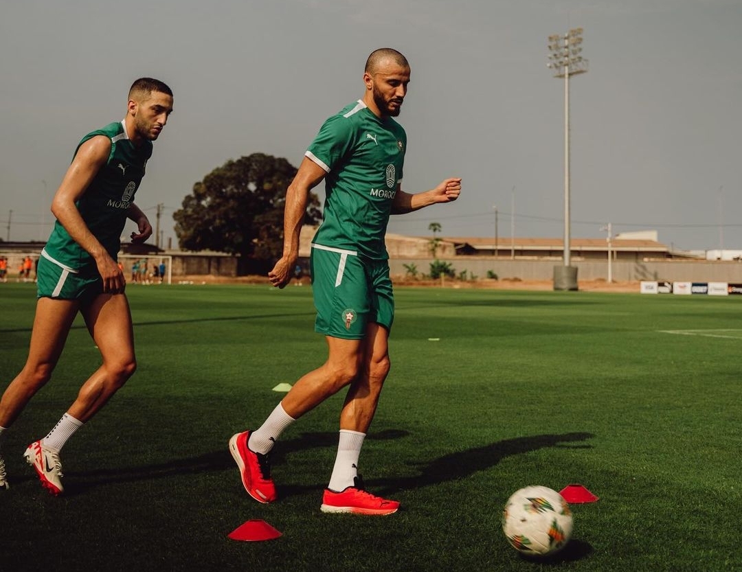 هل يلعب زياش وسايس مباراة الإفتتاح؟