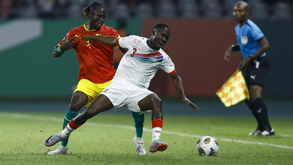 غينيا تلحق بعقارب غامبيا ثاني هزيمة
