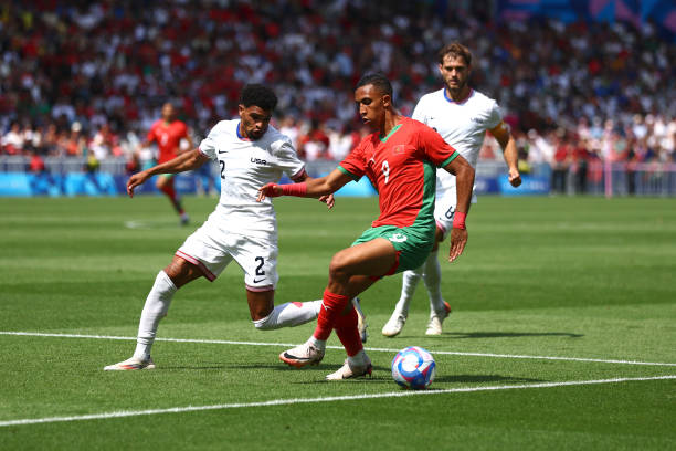 المغرب متقدم بهدف في نهاية الشوط الأول