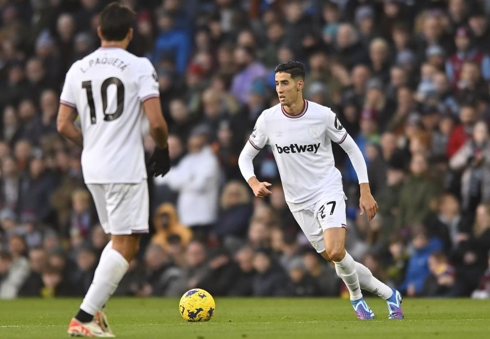 أكرد يجدد الغياب عن ويست هام