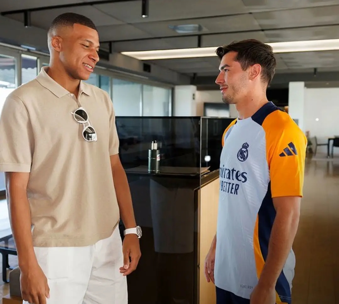 بعد حكيمي، صداقة أخرى تجمع مبابي مع إبراهيم دياز