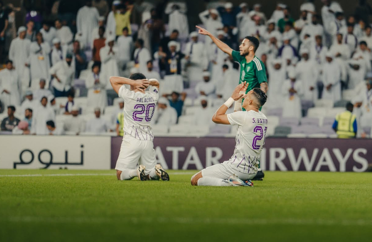 رحيمي يغادر الملعب مصابا أمام الأهلي