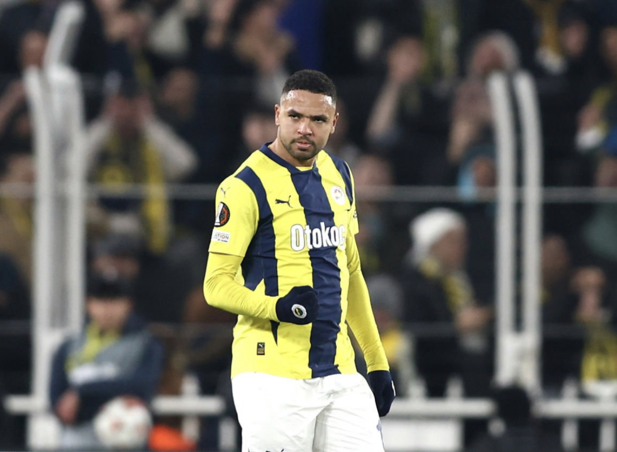 مورينيو يجني ثمن دفاعه عن النصيري