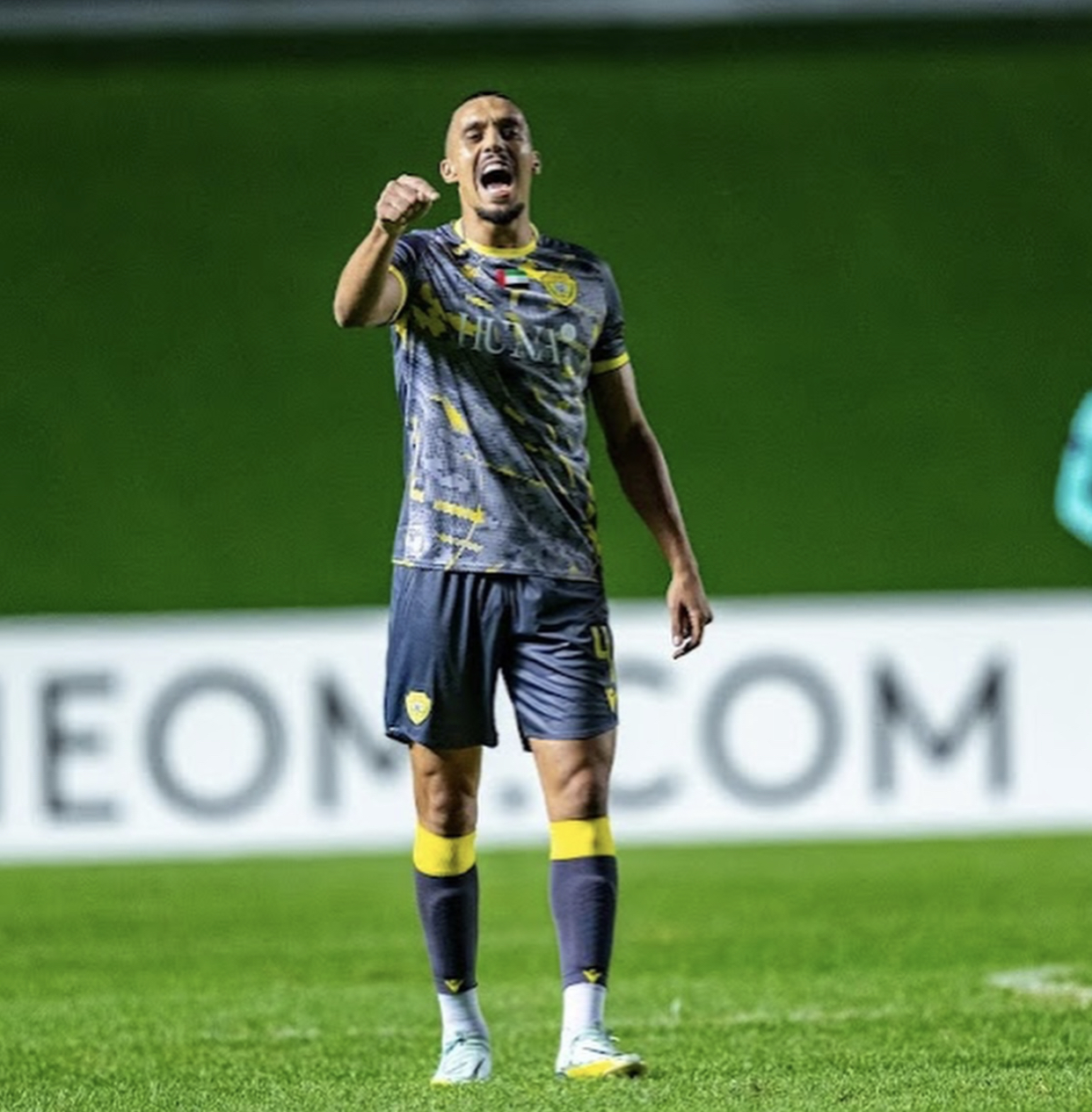 الهلال يطيح بالزنيتي وبوفتيني في غياب بونو