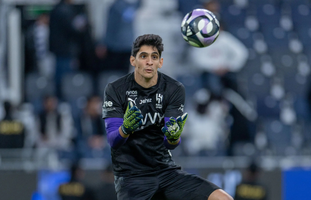 محللون سعوديون: بونو سبب تراجع الهلال!