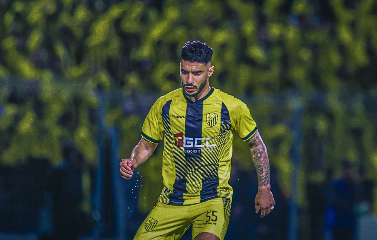 المغرب الفاسي ينتزع فوزا صعبا على شباب المحمدية