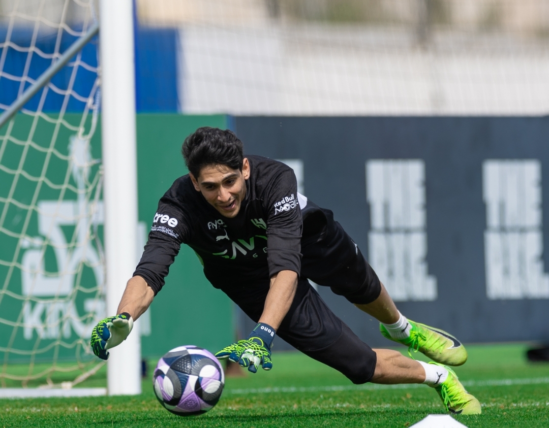 فوز كبير للهلال ومعاناة أكبر لبونو