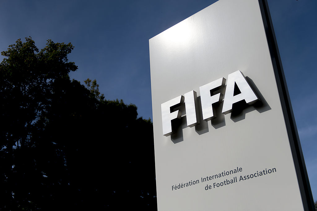 الفيفا يحدث تعديلات لمحاربة  إضاعة الوقت 
