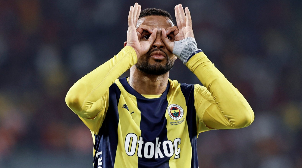 النصيري يستعد للمباراة رقم 30 في  أوروبا ليغ 