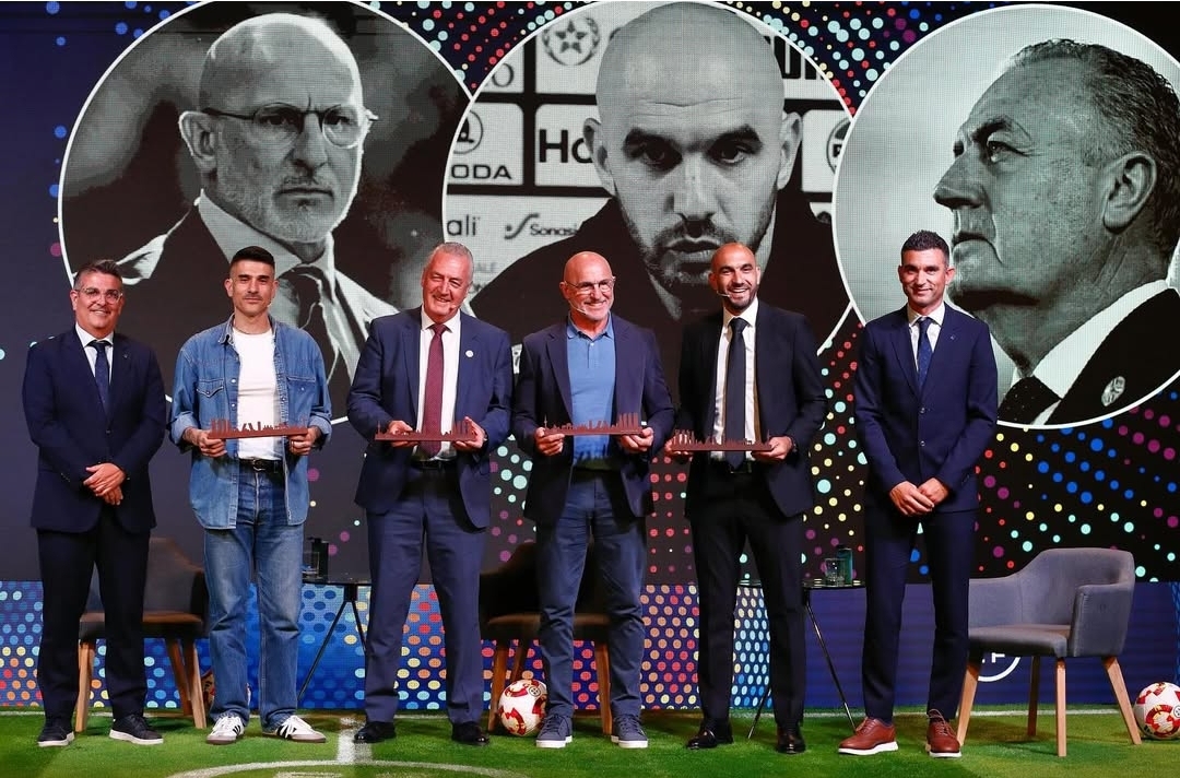 وليد الركراكي شارك في مؤتمر للمدربين نظمته الجامعة الملكية الإسبانية لكرة القدم