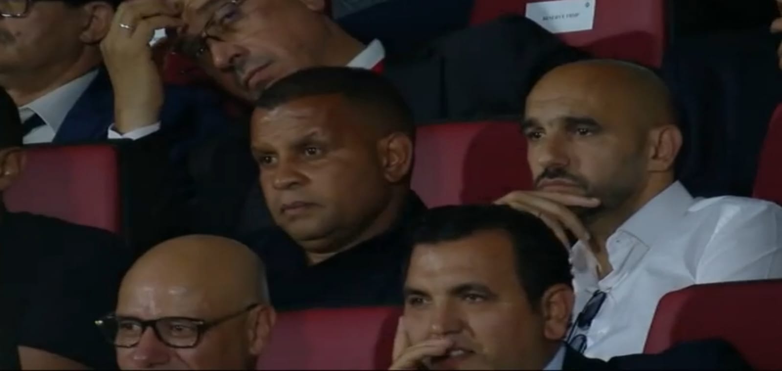 الناخب الوطني ومساعده يتابعان نهائي كأس العرش