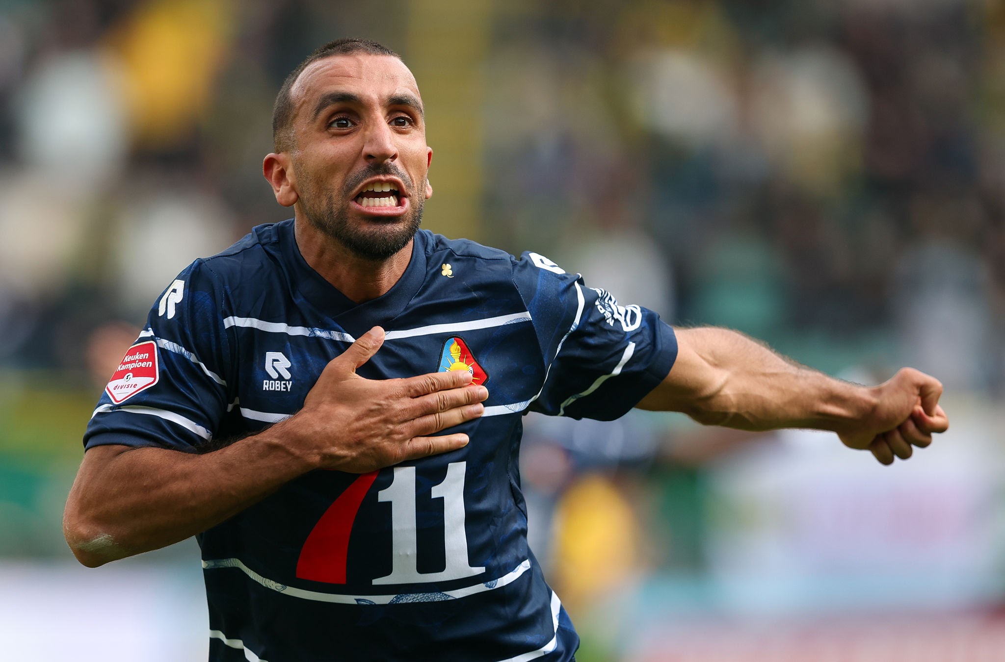 هل يكون الكشاتي ثاني أسد في اسكتلندا؟