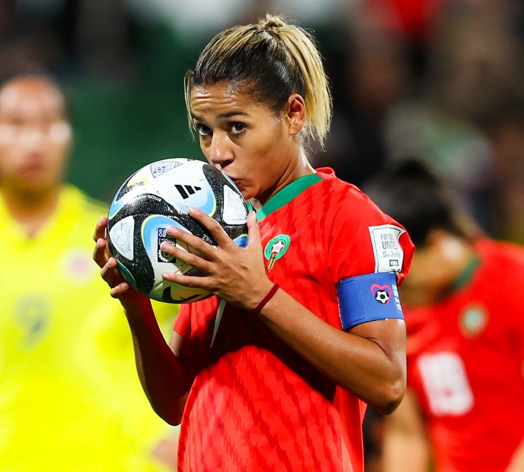 غزلان الشّباك.. العميدة تصيب الشِباك