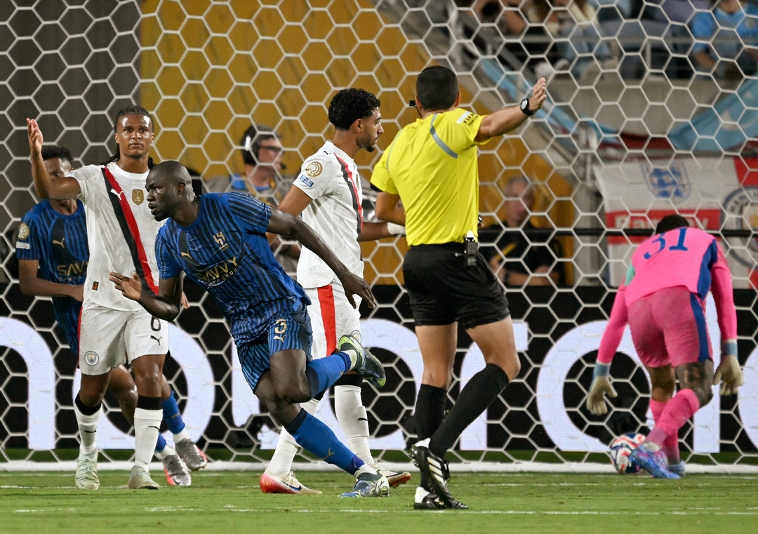الهلال يُطيح بمانشستر سيتي ويبلغ ربع النهائي