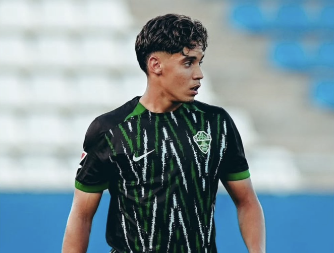 هواري شارك رسميا والغزواني بديلا في تعادل إيلشي بلاليغا