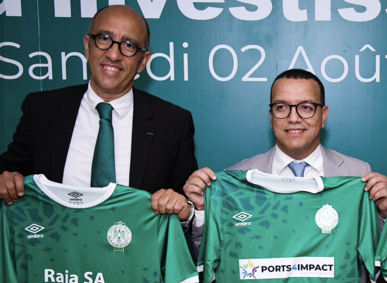 الرجاء يصفي 36 نزاعا ويرفع المنع