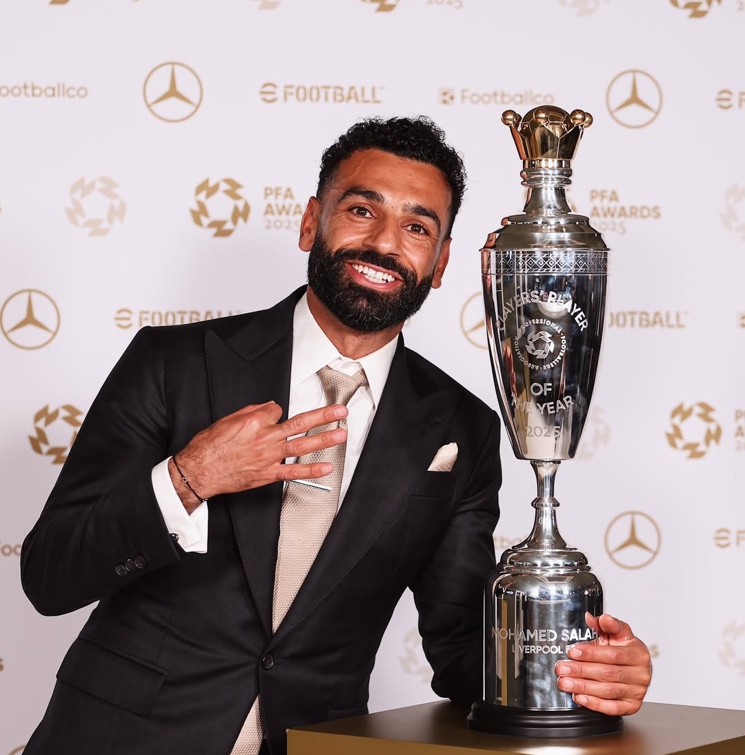 بطولة انكلترا: صلاح يدخل التاريخ بحصوله على جائزة لاعب العام للمرة الثالثة