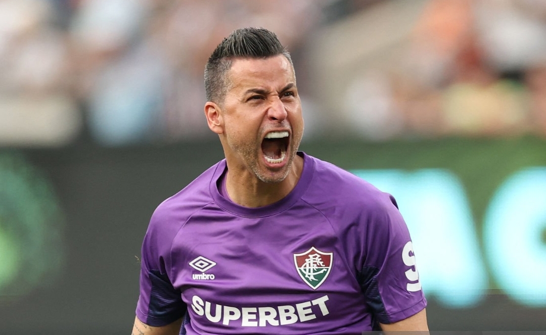 الحارس البرازيلي فابيو الأكثر خوضا للمباريات الرسمية