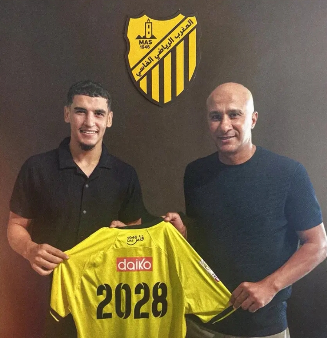 رسميا المغرب الفاسي يتعاقد مع سفيان بنجديدة