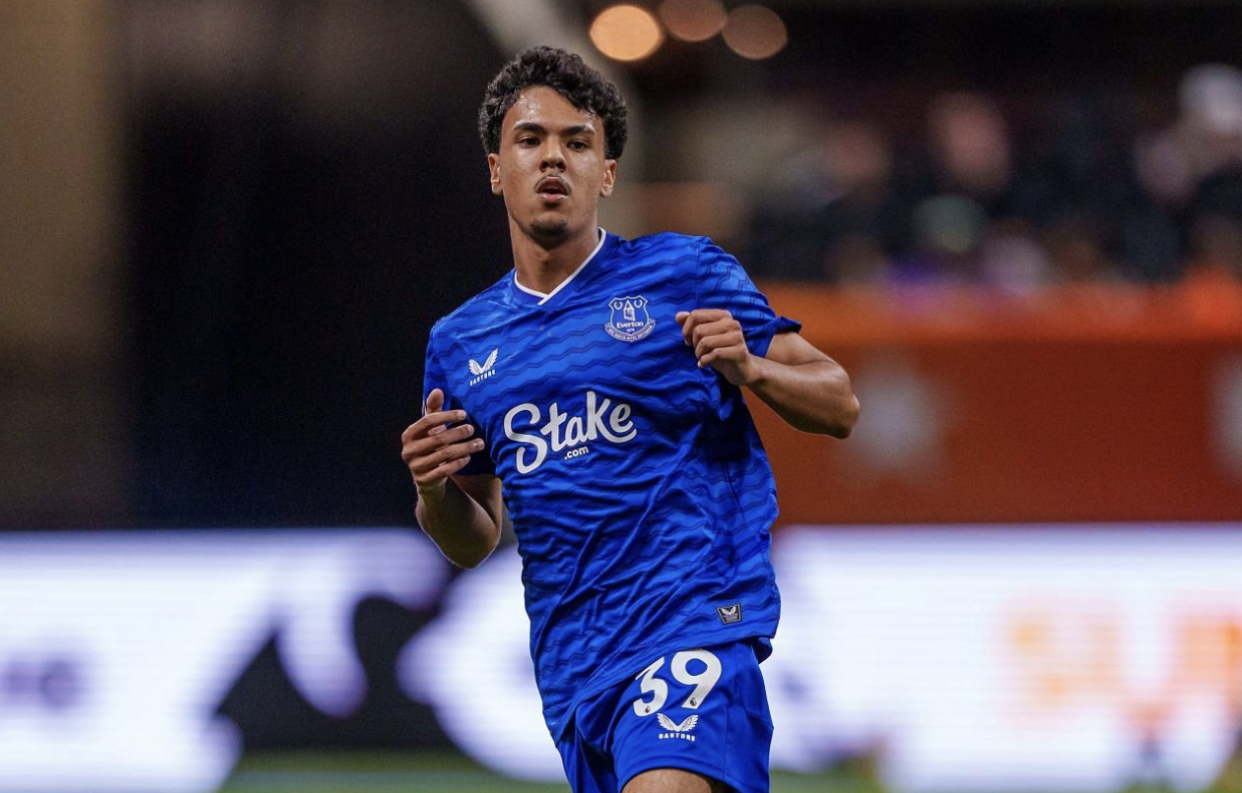 دافيد مويس يطلب مساعدة أزنو