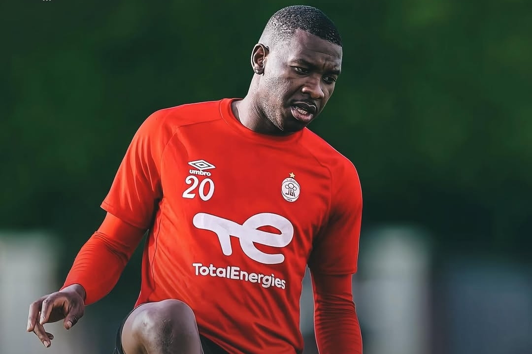 أول بوتسواني يوقع للوداد الرياضي