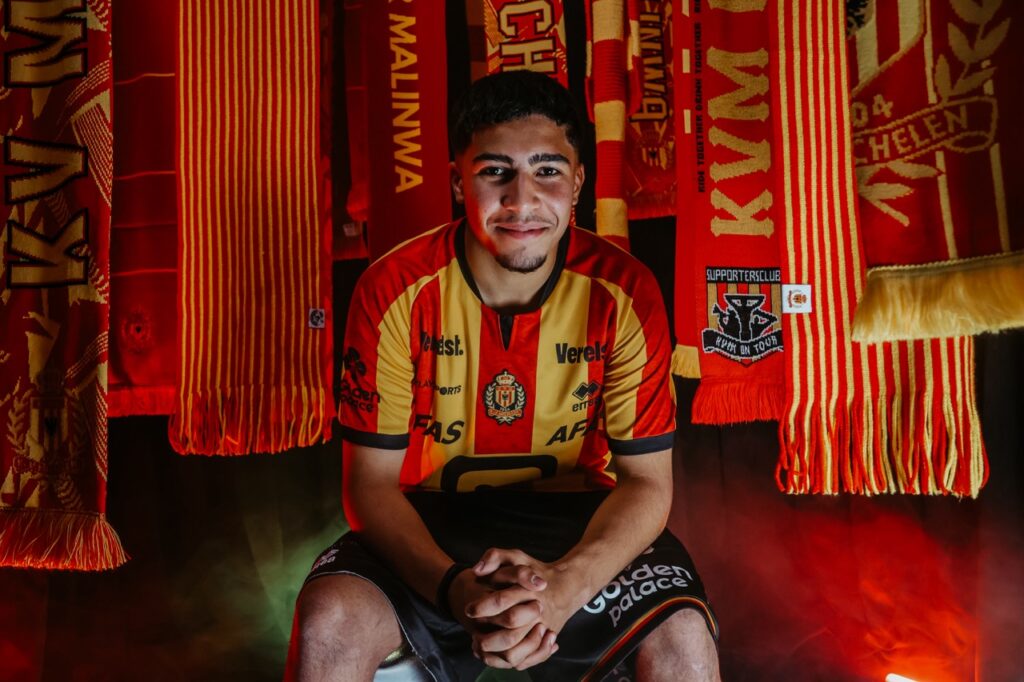 بطل ألمانيا يتعقب خطوات منصف زكري