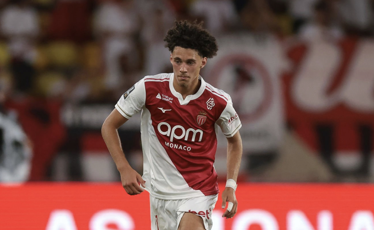 ديشان وأكليوش يصيبان الجزائريين بحزن كبير