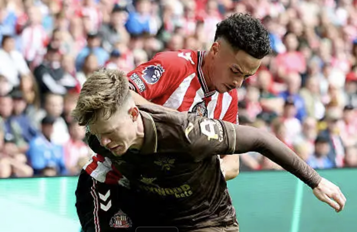 الطالبي برسمية مطلقة أضاف فوزا جديدا مع سندرلاند