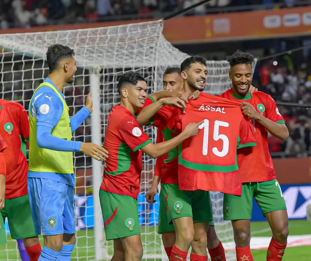 لمليوي يهدي هدفه لعسال