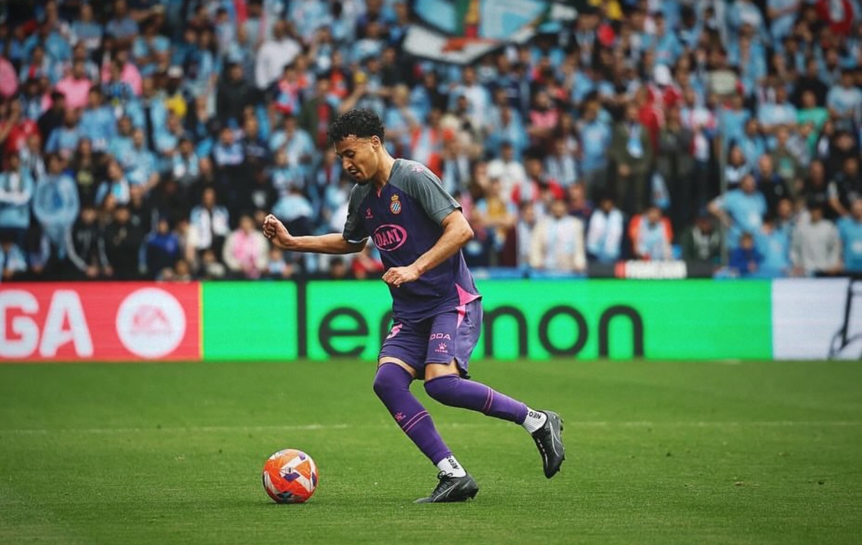 عمر الهلالي لايفكر في مغادرة إسبانيول