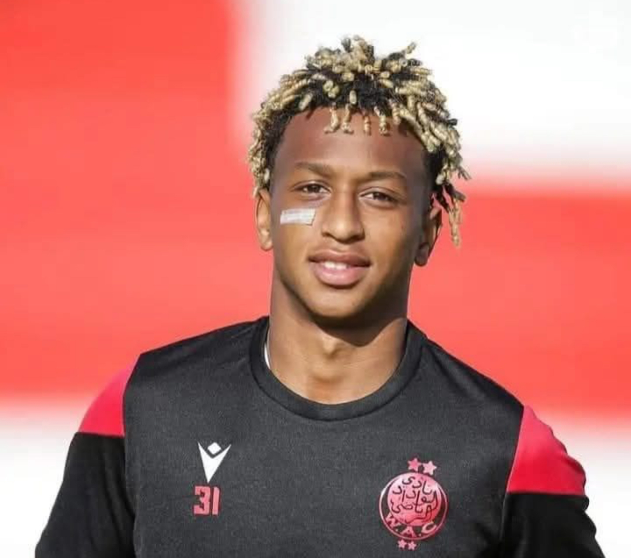 حمزة أيت علال يوقع للمغرب الفاسي