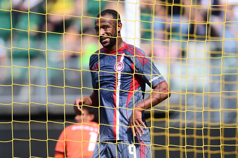 إنذار للكعبي وخسارة أولمبياكوس أمام بطل إيطاليا وديا