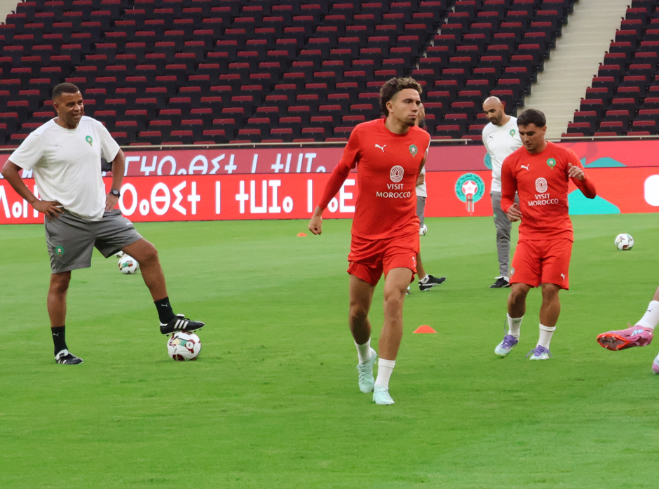 العيناوي: سعادتي لاتوصف بالحضور جنب زملائي بالمنتخب المغربي