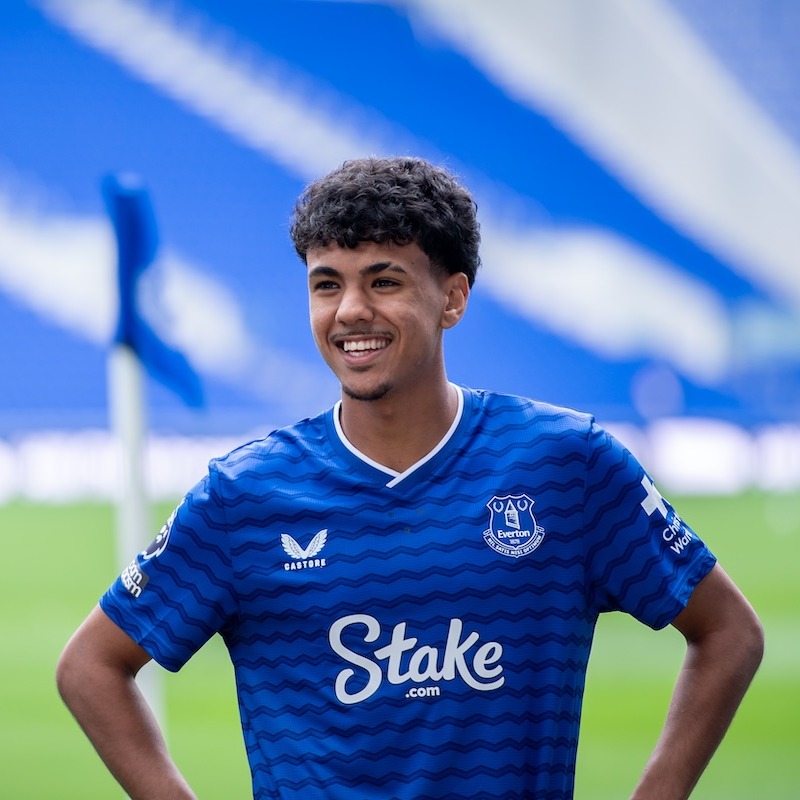 أزنو يتعرض للسخرية في ألمانيا!