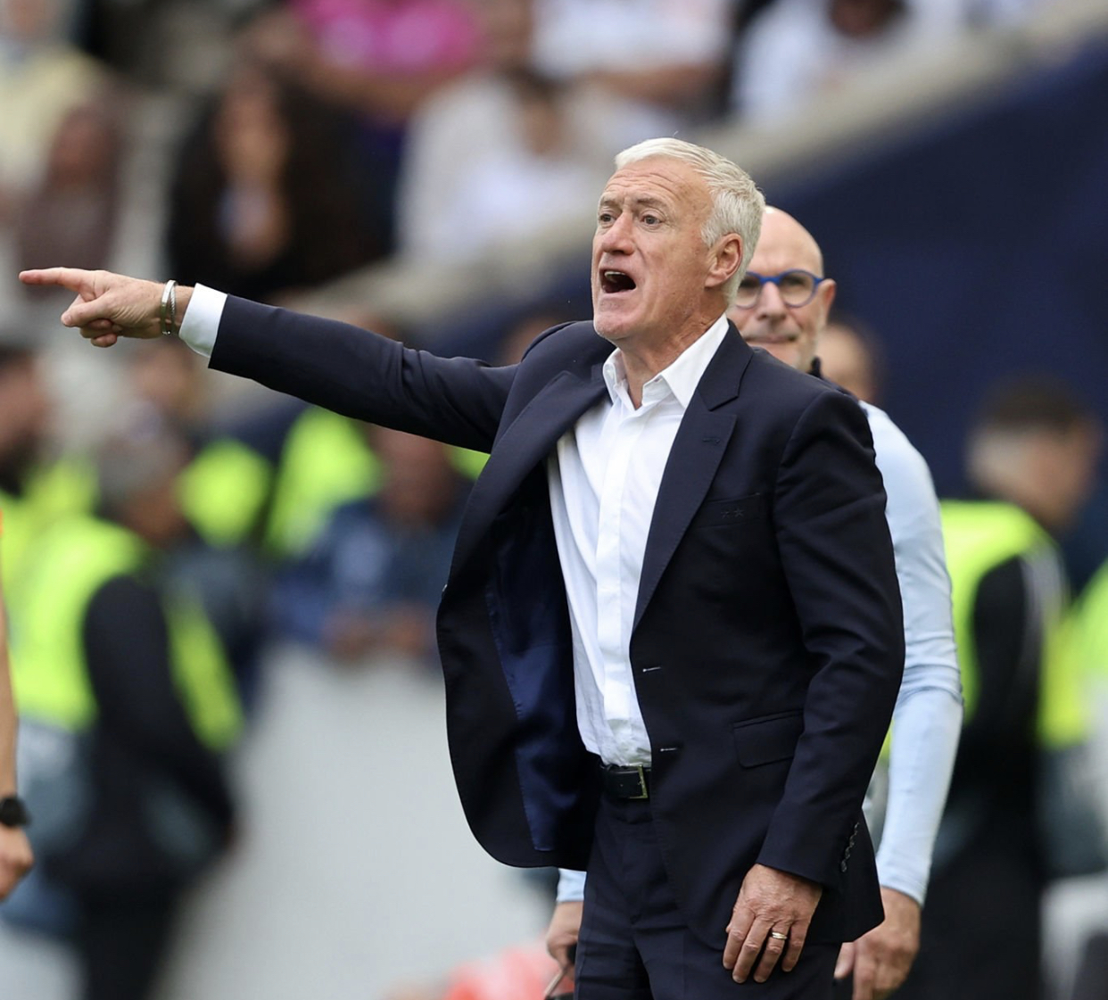 ديشان للصحافيين: لدي مناعة من انتقاداتكم