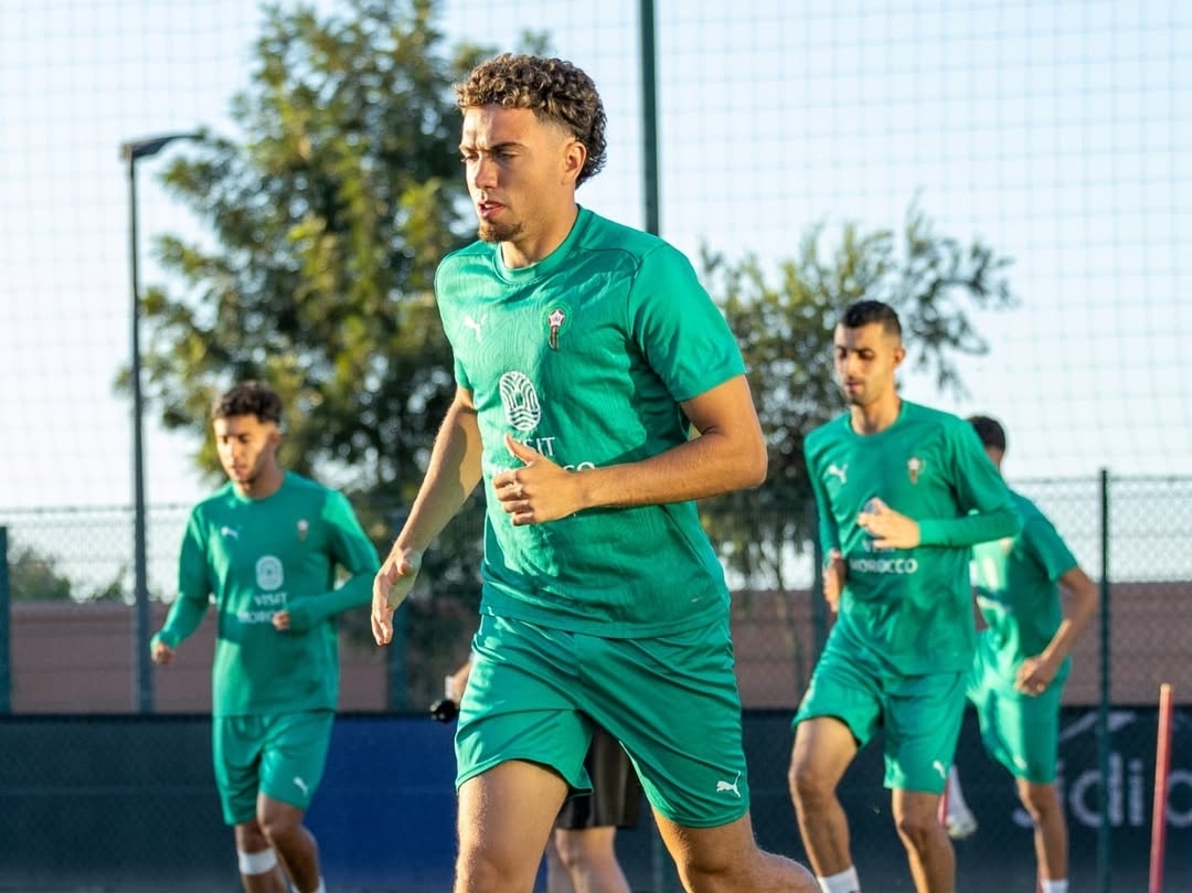 الركراكي يكشف سرا للعيناوي في معسكر الأسود