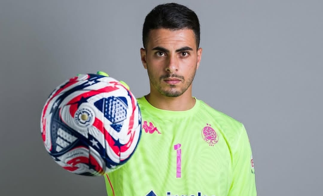 الوداد يطوي صفحة الخلاف مع المطيع