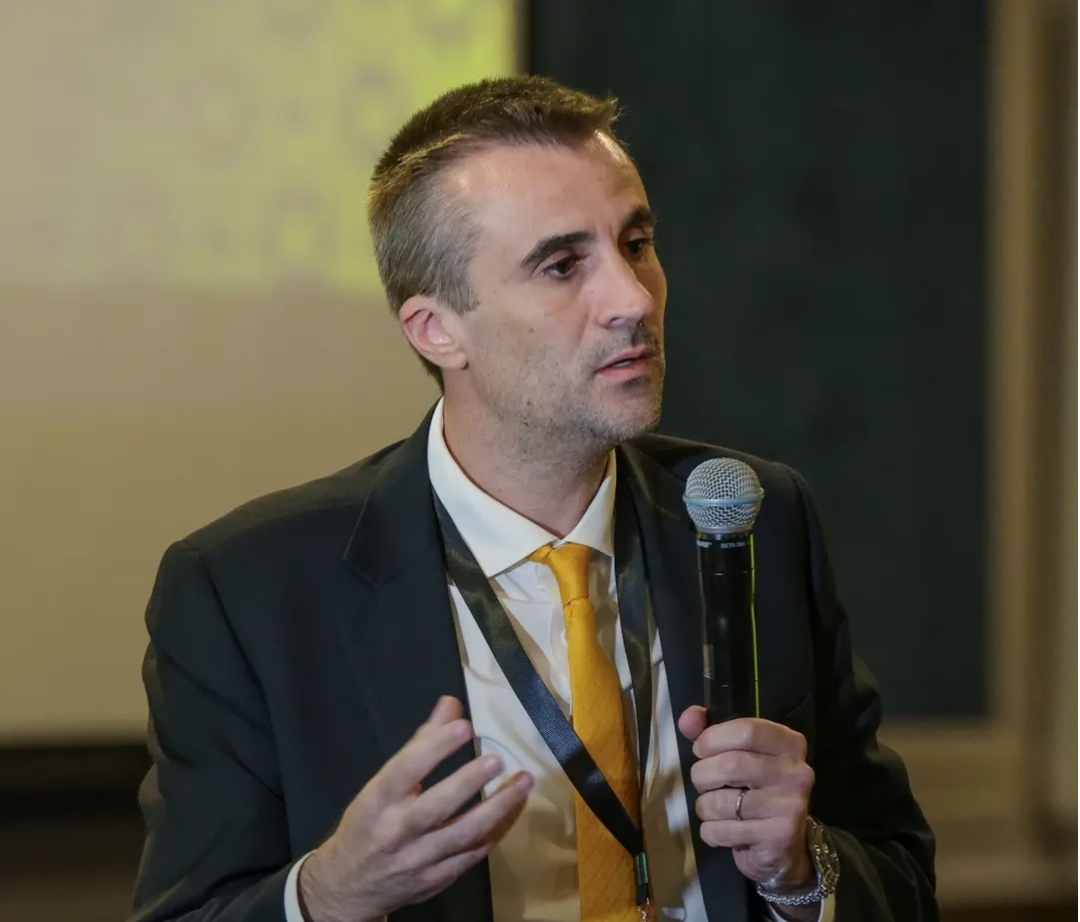 عمر بنيس: الماص سيكون بطلا قبل 2030