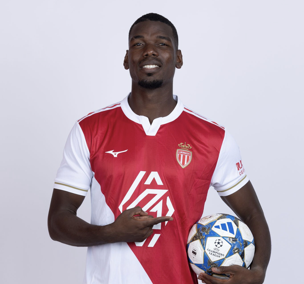 مدرب فريق موناكو يتوقع استمرار غياب بوغبا حتى منتصف الشهر المقبل