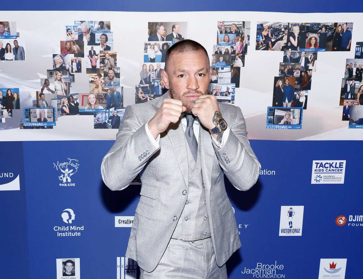 نجم الفنون القتالية ماكغريغور ينسحب من سباق الرئاسة الأيرلندية