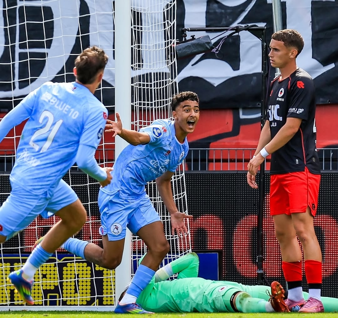 أيوب أوفقير .. هل هو زياش المستقبل ؟