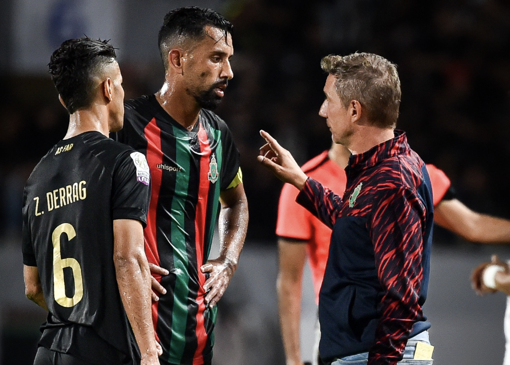 سانطوس:  أمور غير واضحة كانت في مباراتنا أمام الرجاء